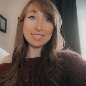 Meet your Posher, Stefanie